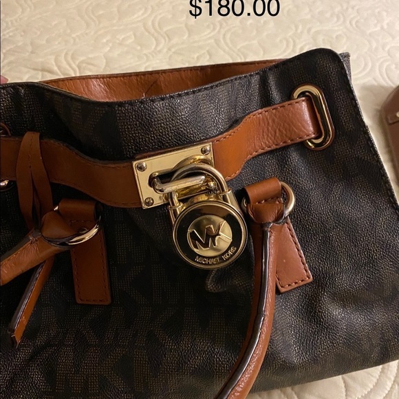 Ladies Bags - Picture 1 of 5